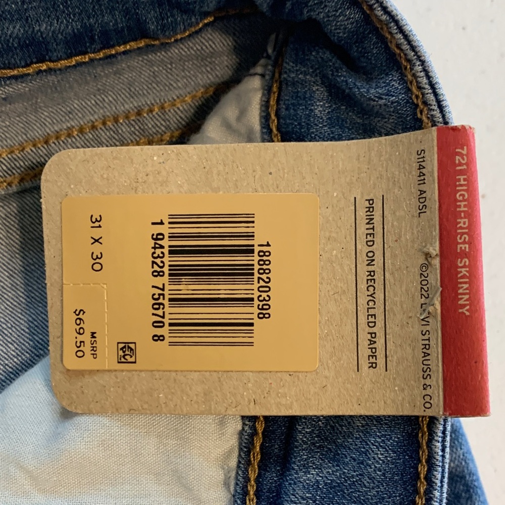 NWT Levi's Slim Fit Light Blue Jeans size 31x30 # 721 High rise skinny - Picture 3 of 7